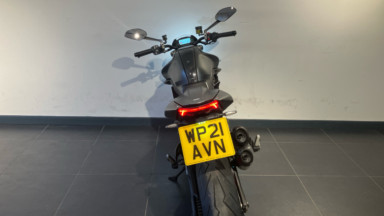 Ducati Monster Plus 937 Red (20MY)